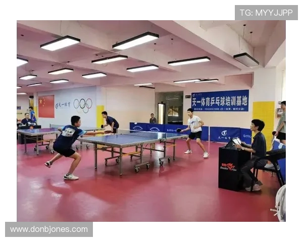 沙湾街小学生乒乓球赛激战正酣 乒乓小将展国球风采(1)